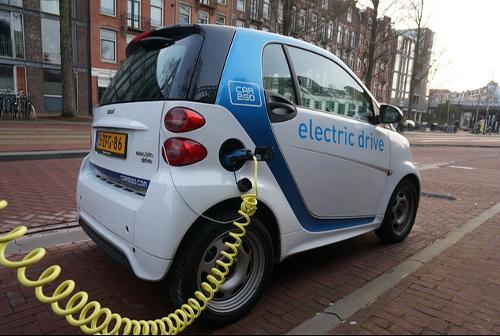 Eurpban az autipar jvje az elektromobilits